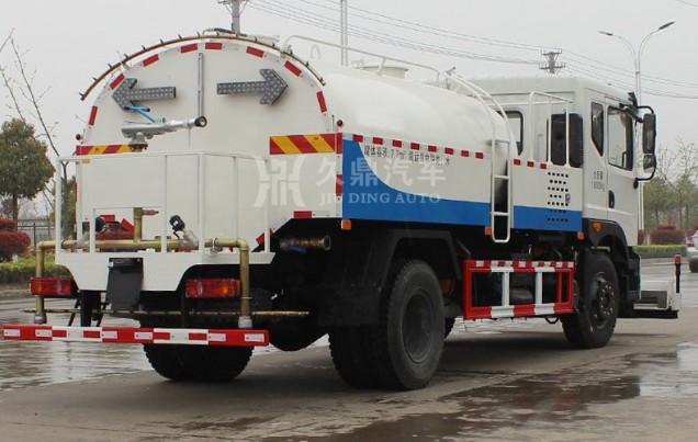 公路灑水車廠家_東風(fēng)御虎公路灑水車