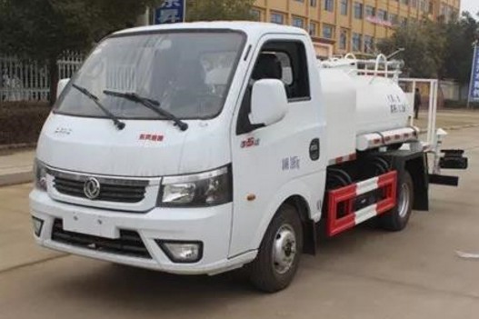 小型灑水車型號規(guī)格及功率_東風途逸2噸小型灑水車
