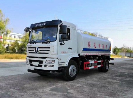 15噸灑水車自重多少噸_大運風景15噸綠化灑水車廠家價格