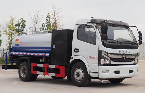 小型灑水車(chē)廠家報(bào)價(jià)_5方純電動(dòng)小型灑水車(chē)